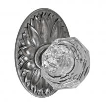 Fusion P-21-D9-0-ATP - Crystal Clear Knob with Oval Floral Rose Passage Set in Antique