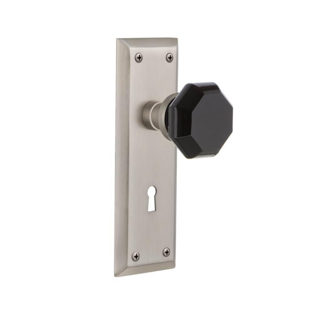 Nostalgic Warehouse New York Plate with Keyhole Passage Waldorf Black Door Knob in Satin Nickel