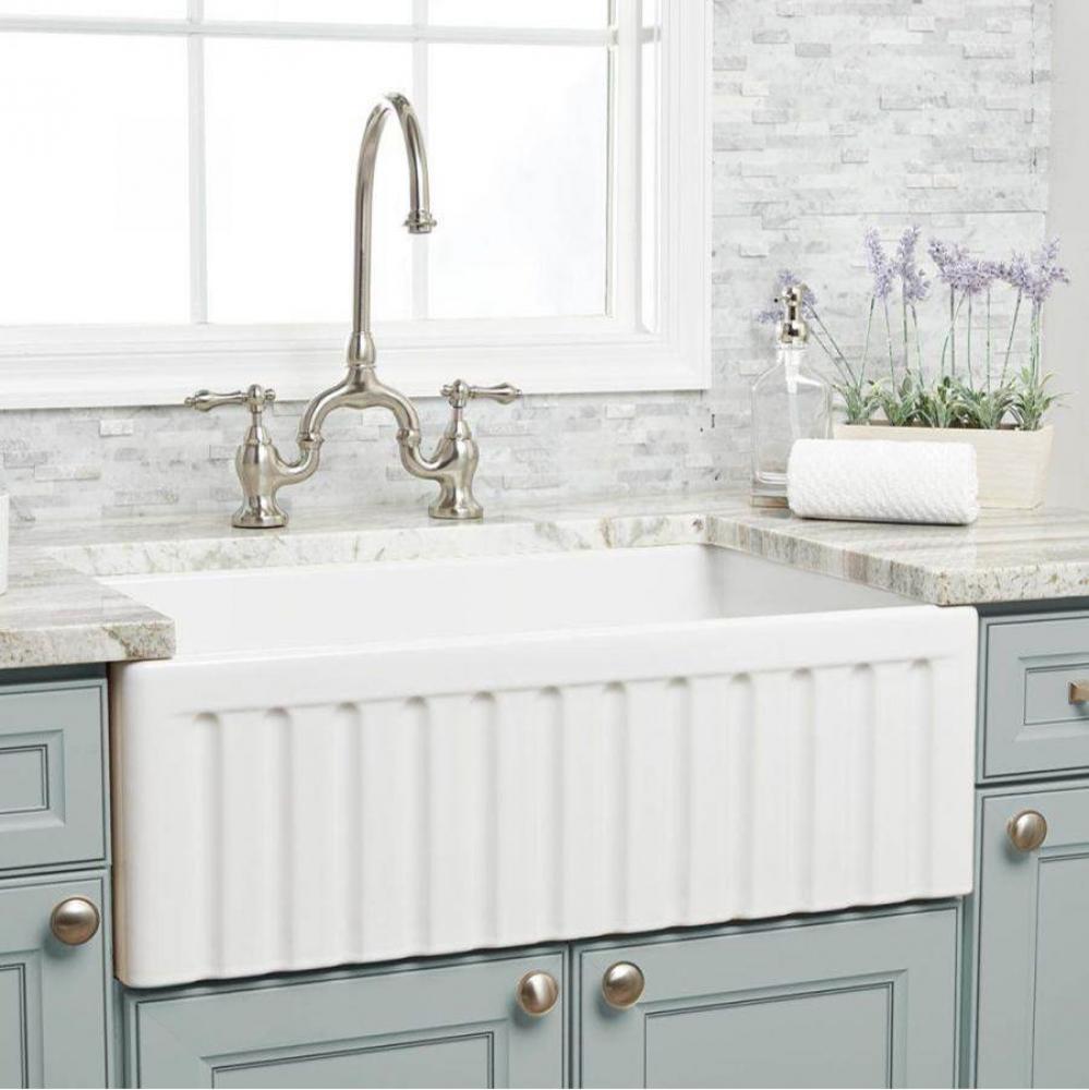 30'' x 18'' Reversible Fireclay Farmhouse Sink